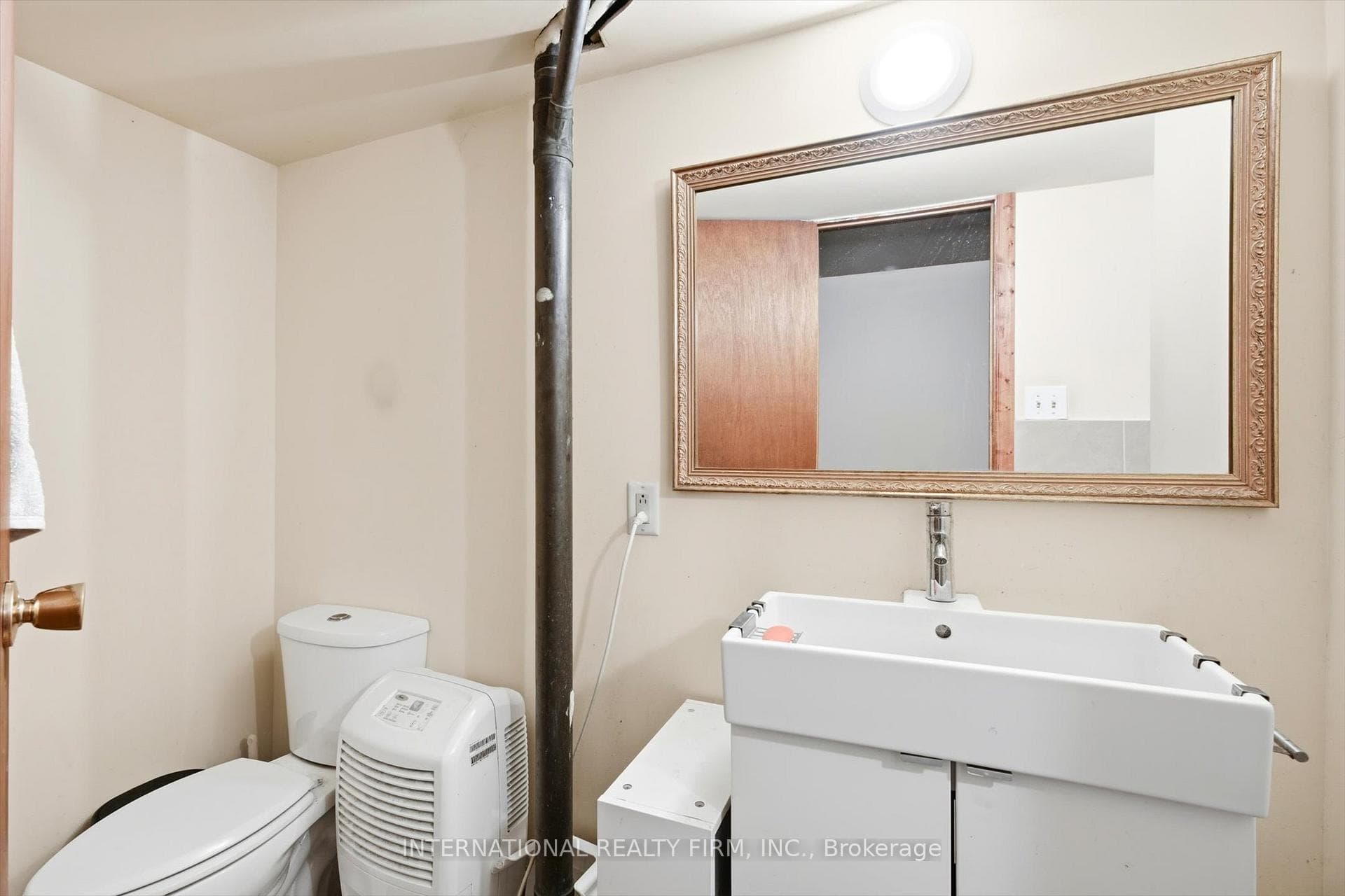 84 Hadrian Drive photo 21