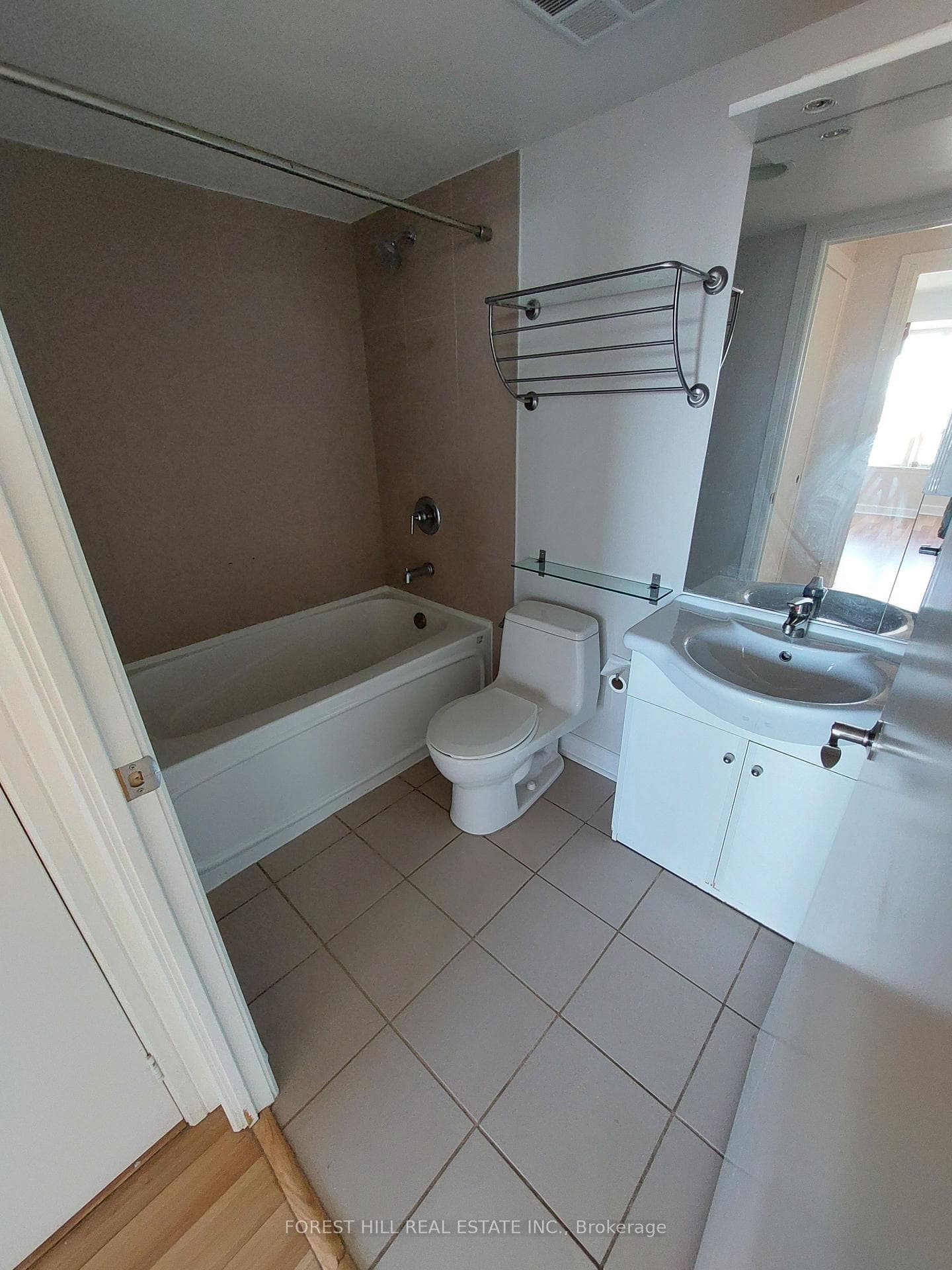 18 Harrison Garden Boulevard Unit 901 photo 12