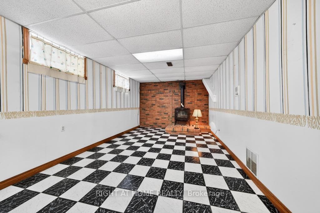 1055 Golf Club Road photo 36