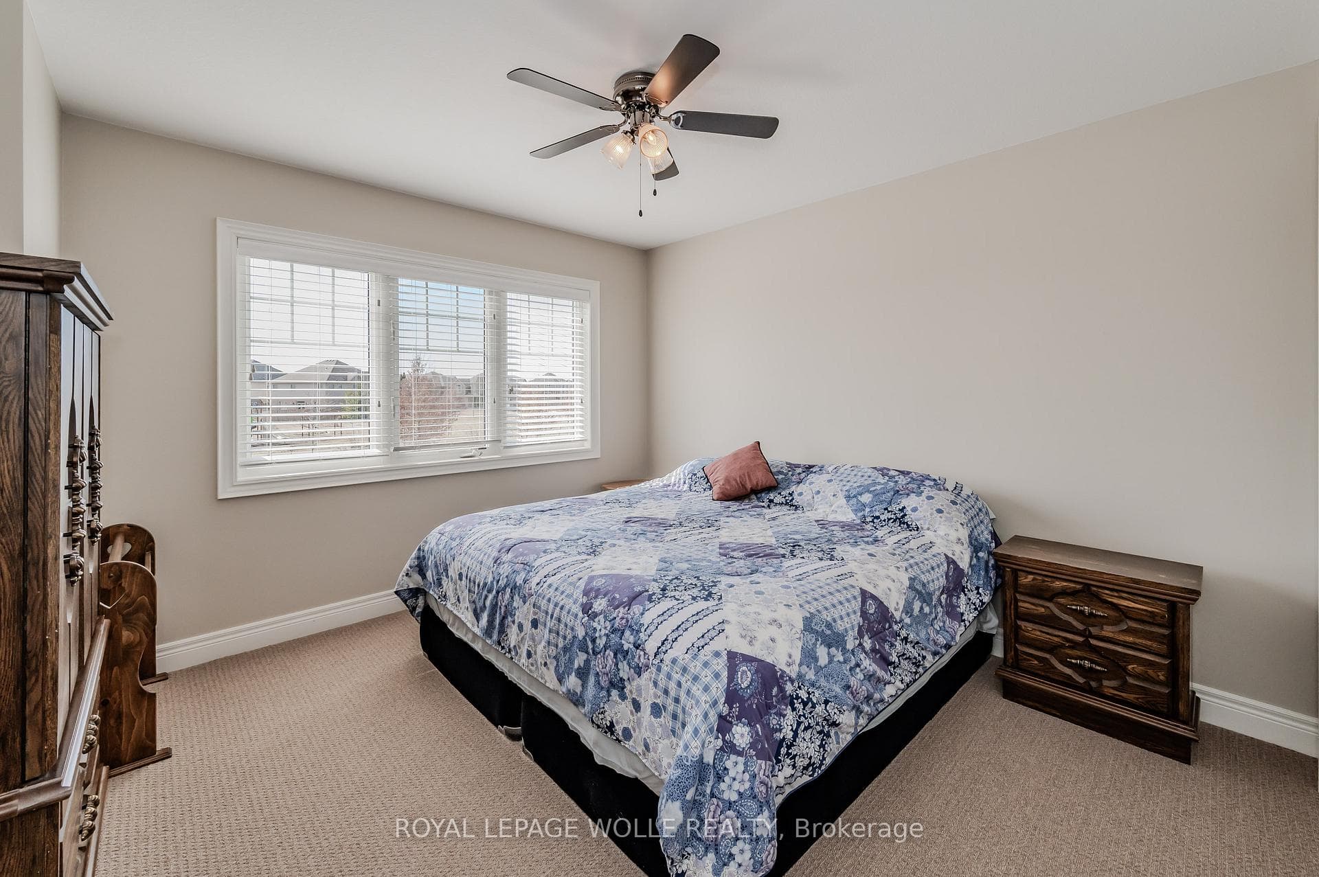 65 Goldschmidt Crescent photo 16