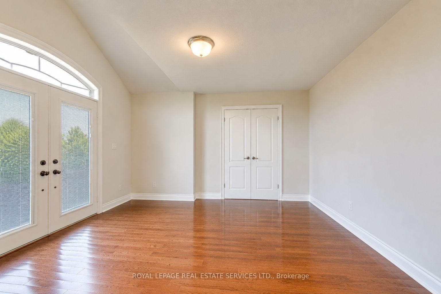 2473 Tesla Crescent photo 28