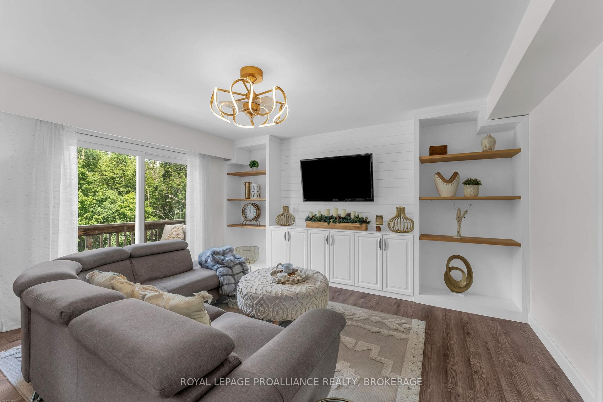 1901 Sydenham Road photo 14