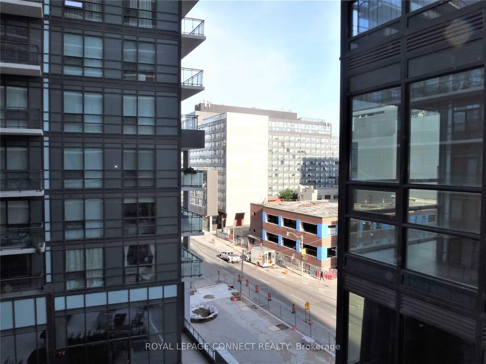 460 Adelaide Street Unit 819 photo 13
