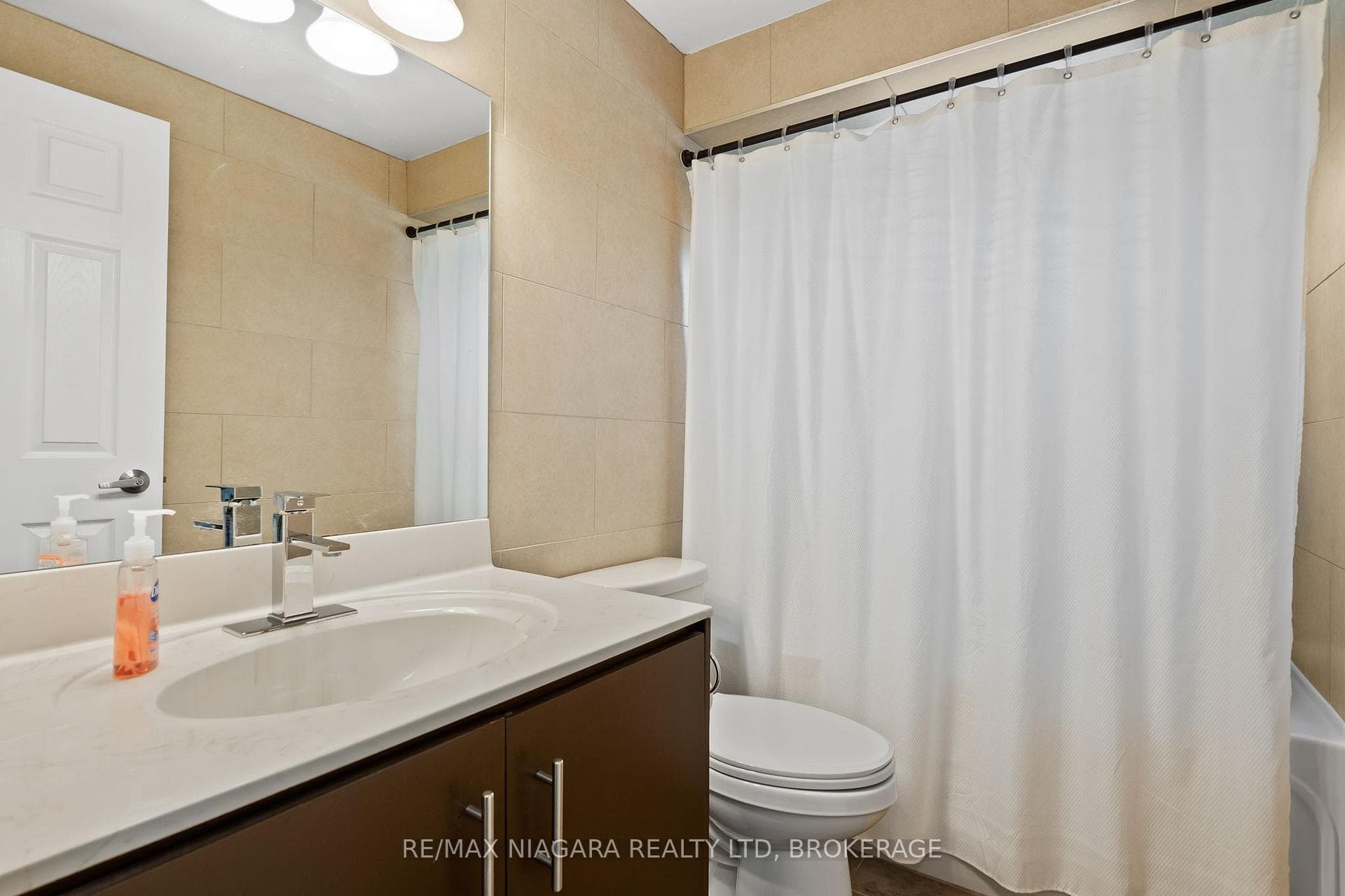 21 Dundee Drive photo 14