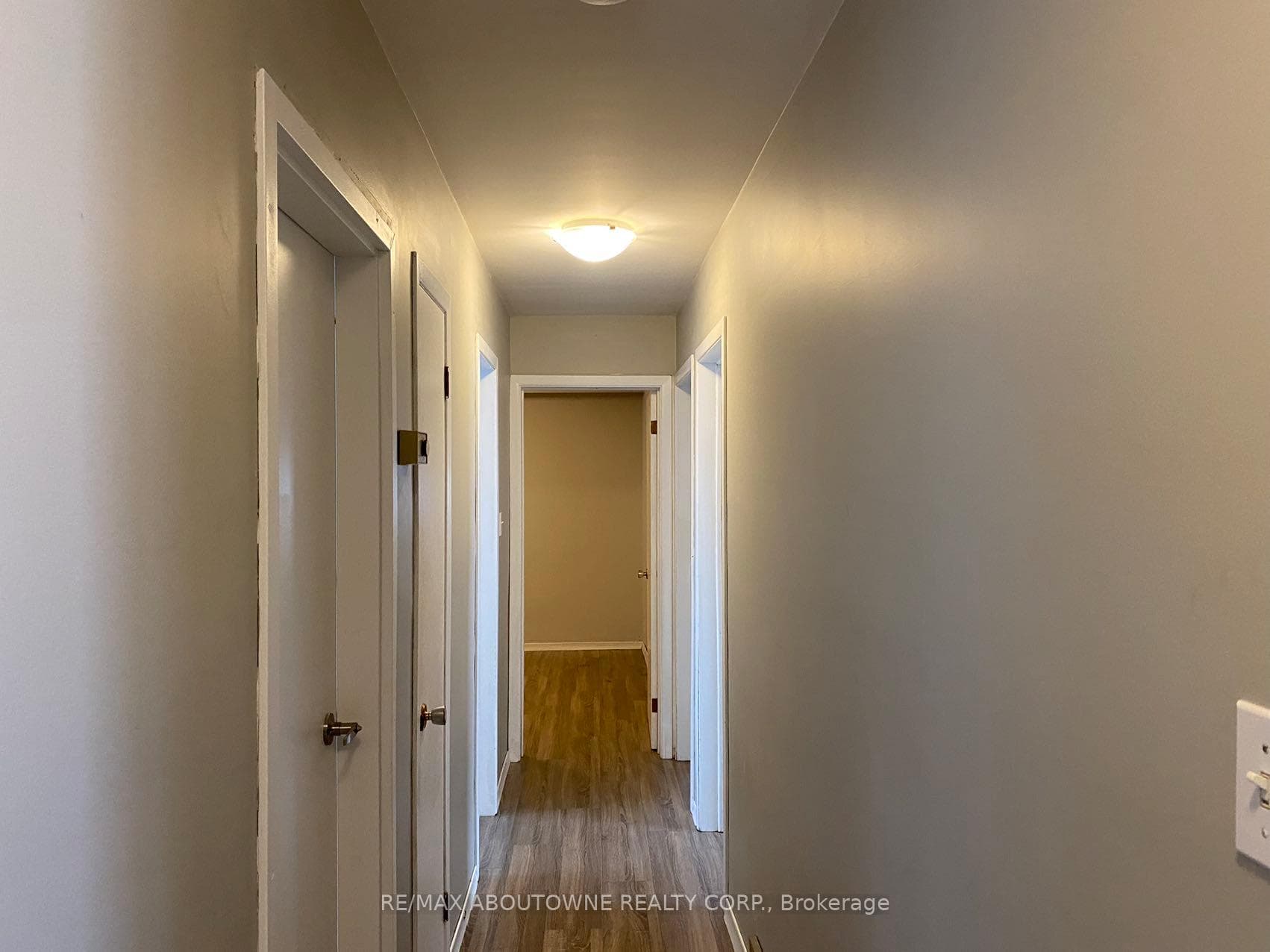 19 Algoma Drive Unit MAIN photo 9