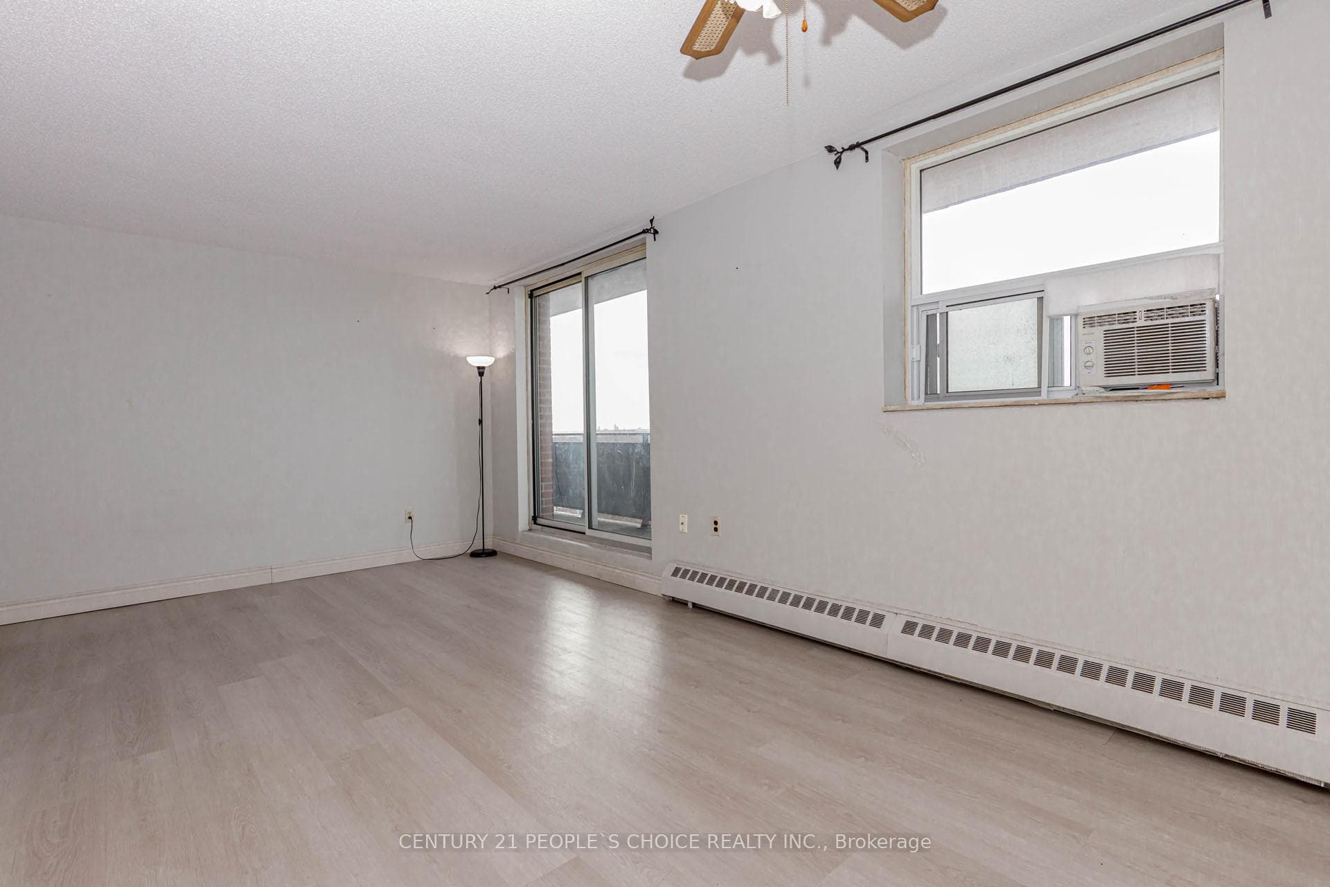 3533 Derry Road Unit 801 photo 19