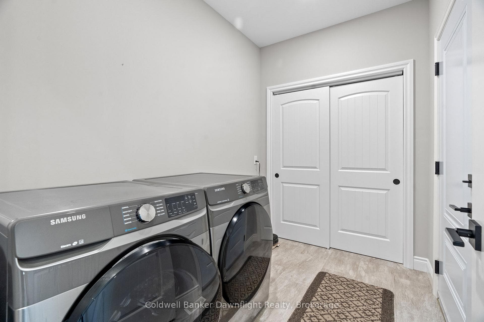 714 Gloria Street photo 26
