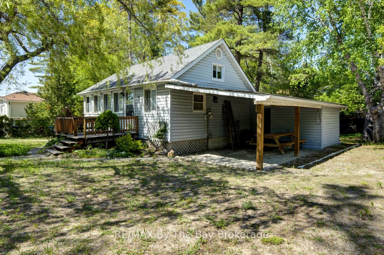 33 17th Street photo 36