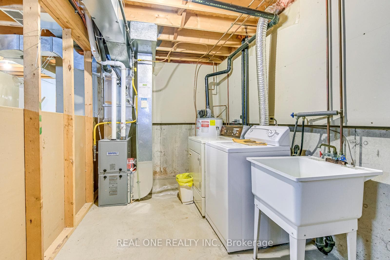 12 Danville Avenue photo 14