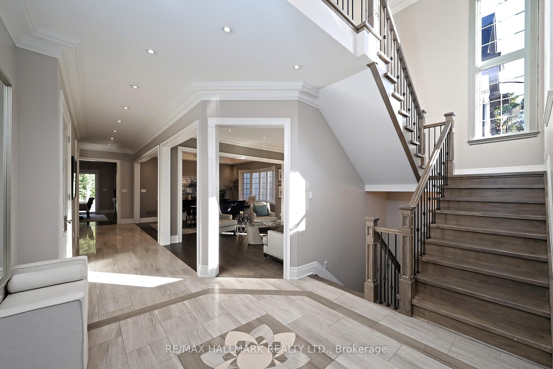 46 Proctor Avenue photo 4