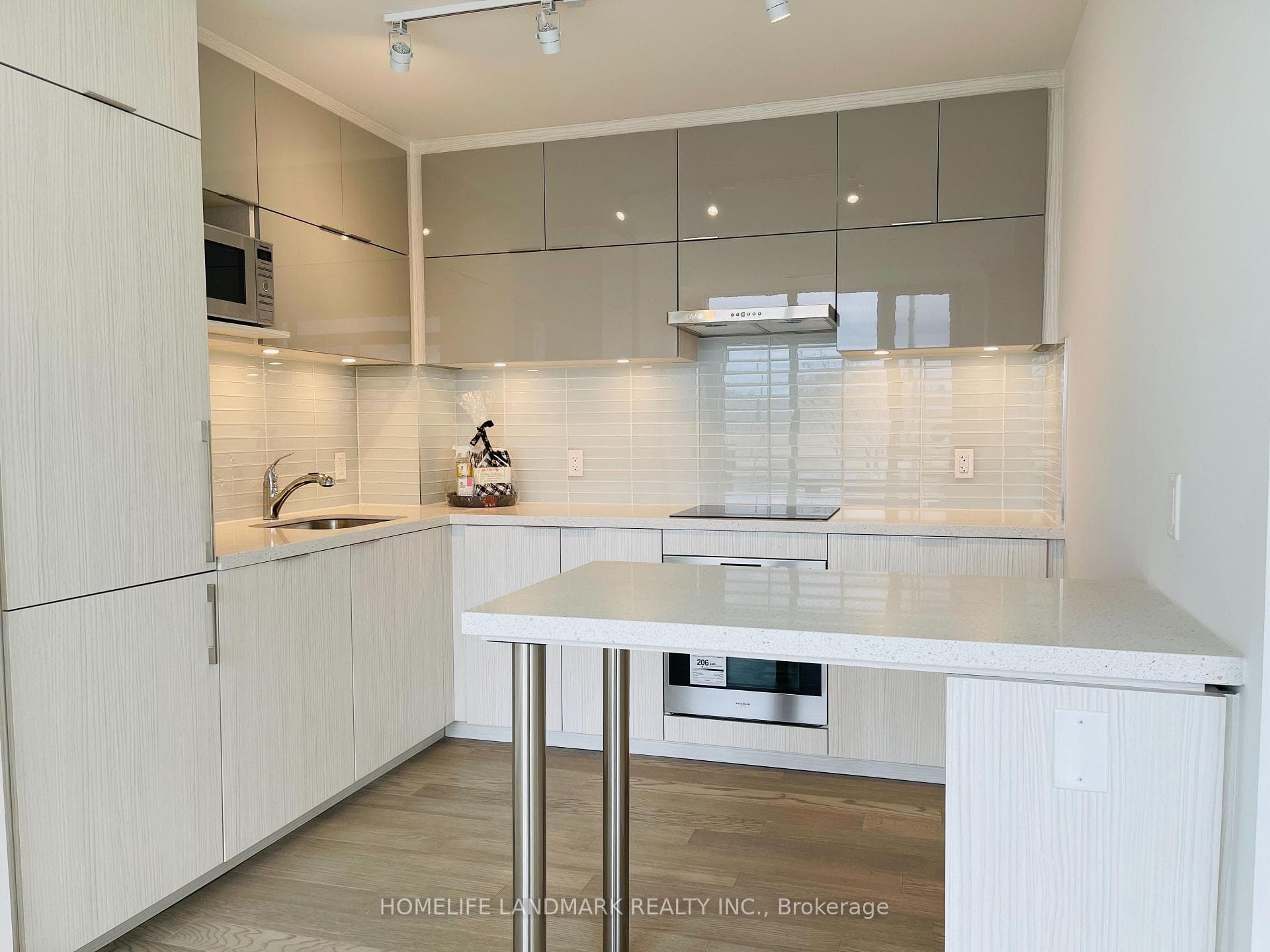 18 Rouge Valley Drive Unit C109 photo 6