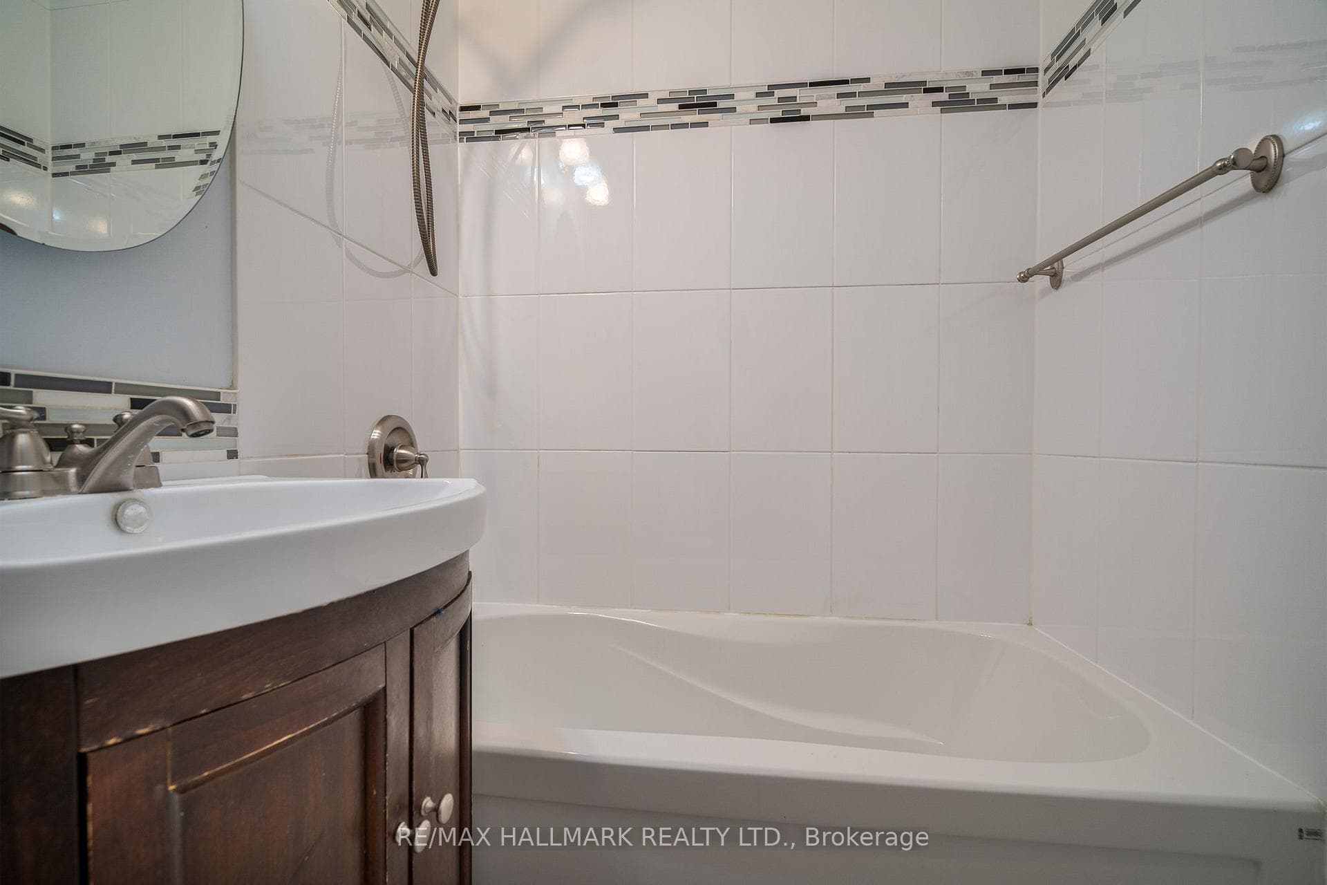 75 Scarborough Road Unit 3 photo 25