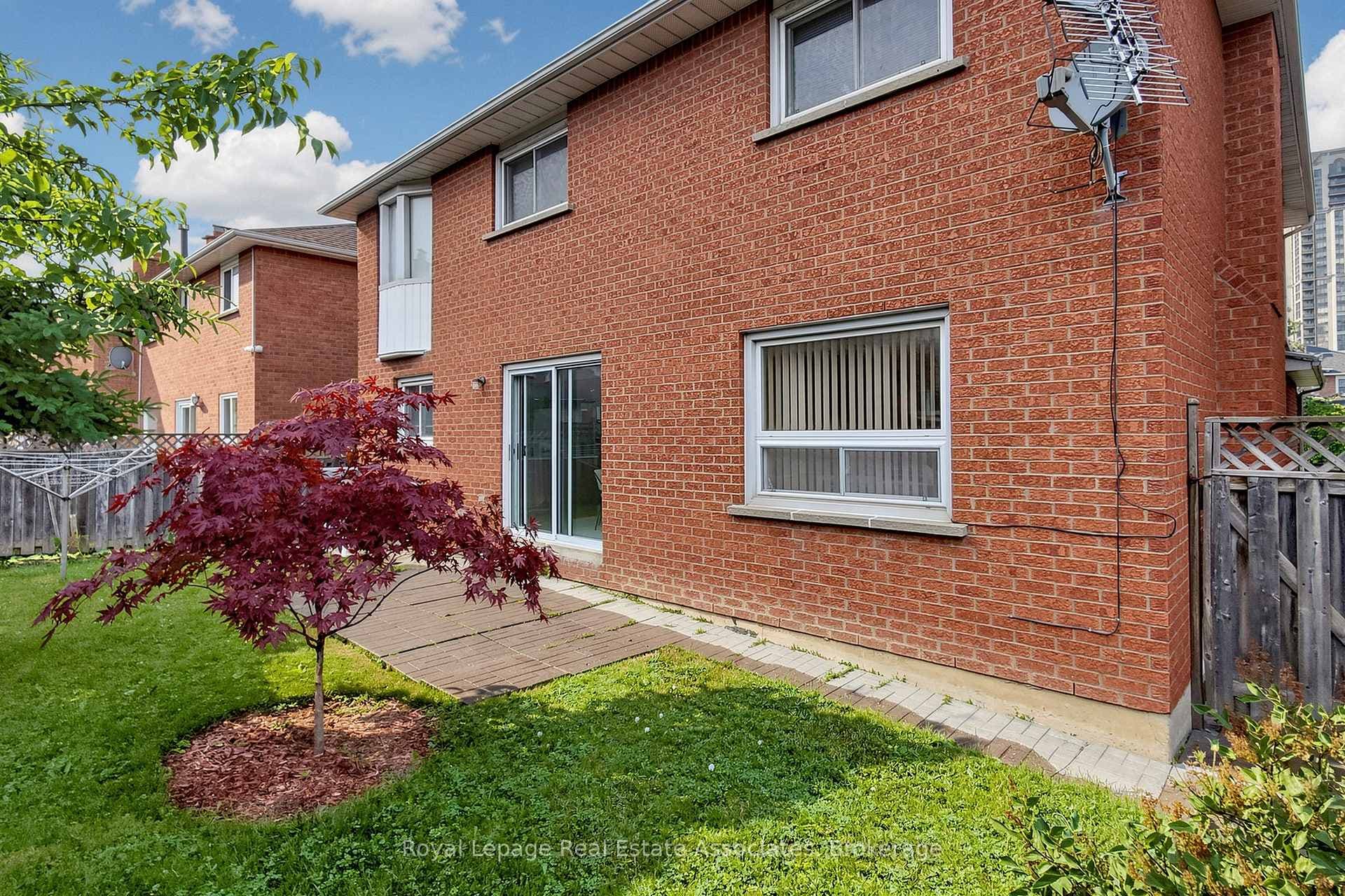 9 Kingsplate Crescent photo 49
