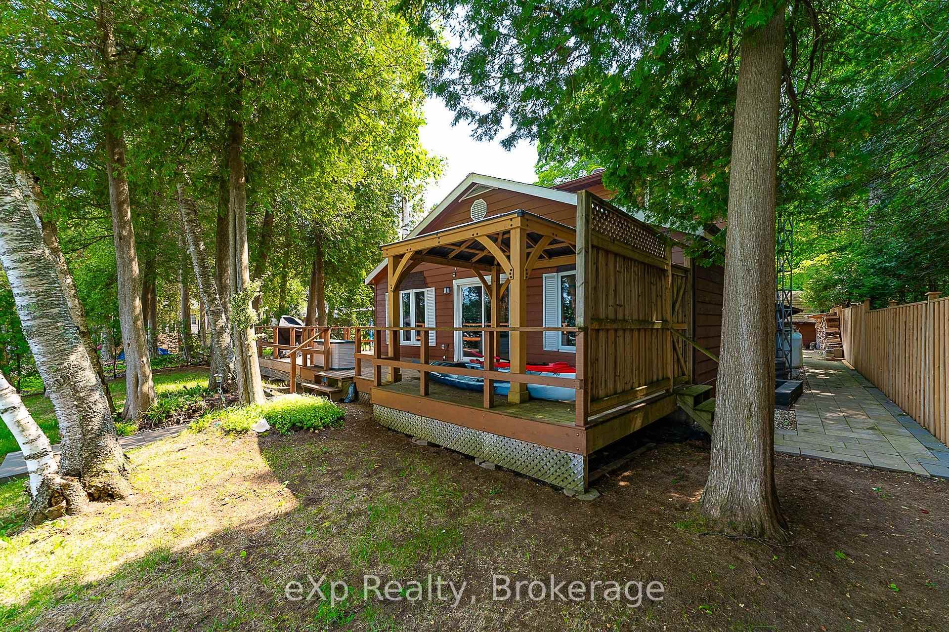 170 Francis Drive photo 9