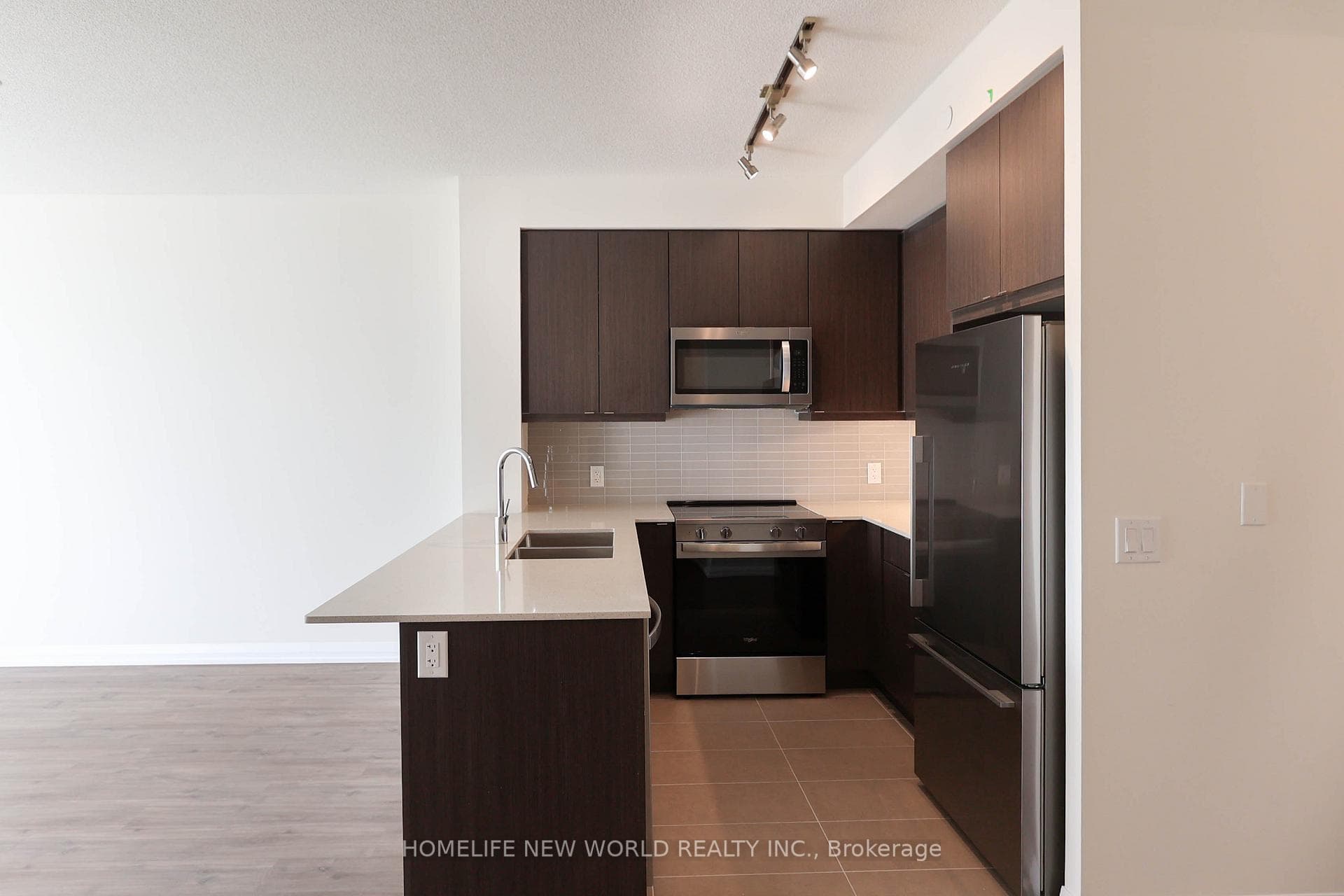 3270 Sheppard Avenue Unit 1723 photo 6