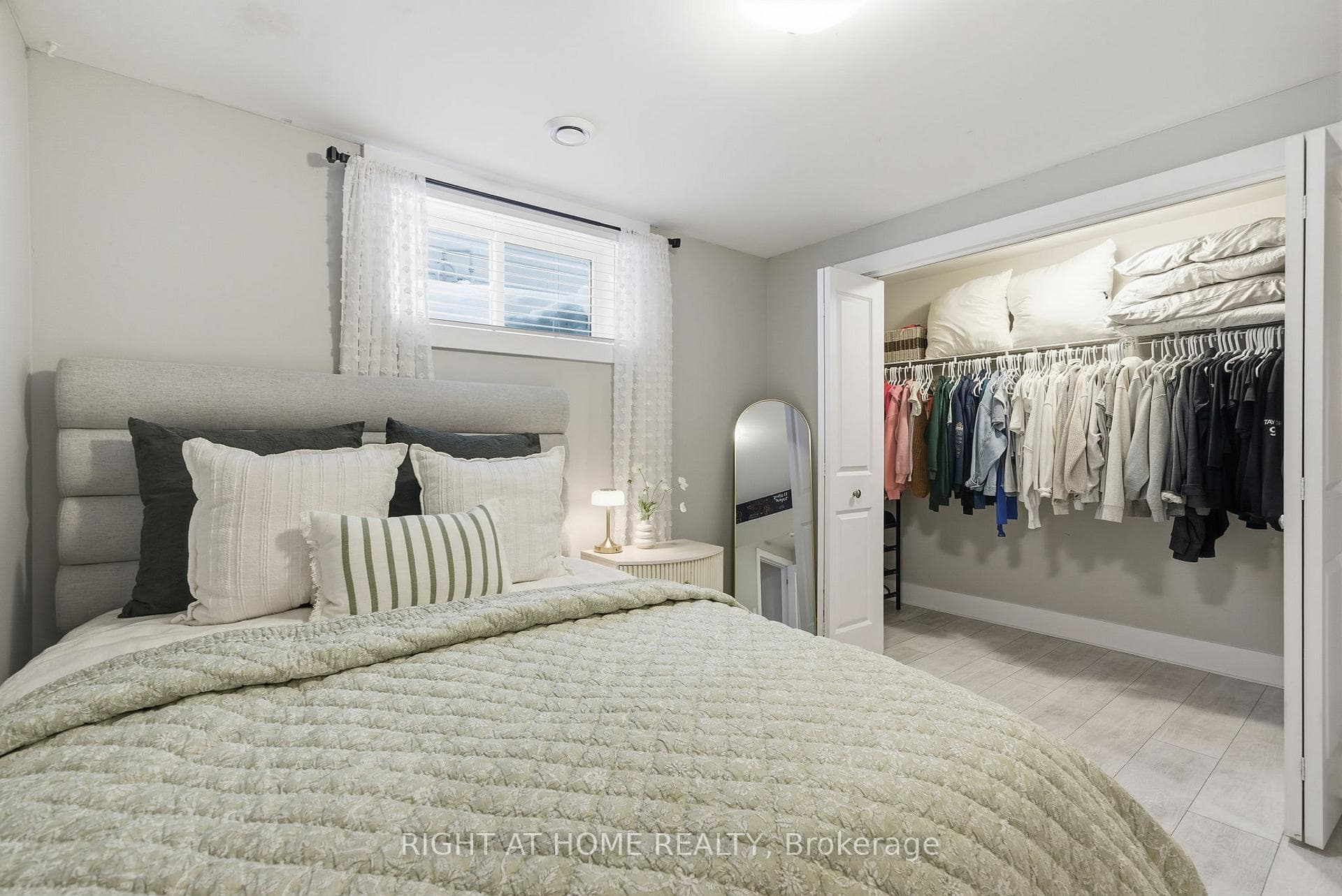 4 Rowan Place photo 38