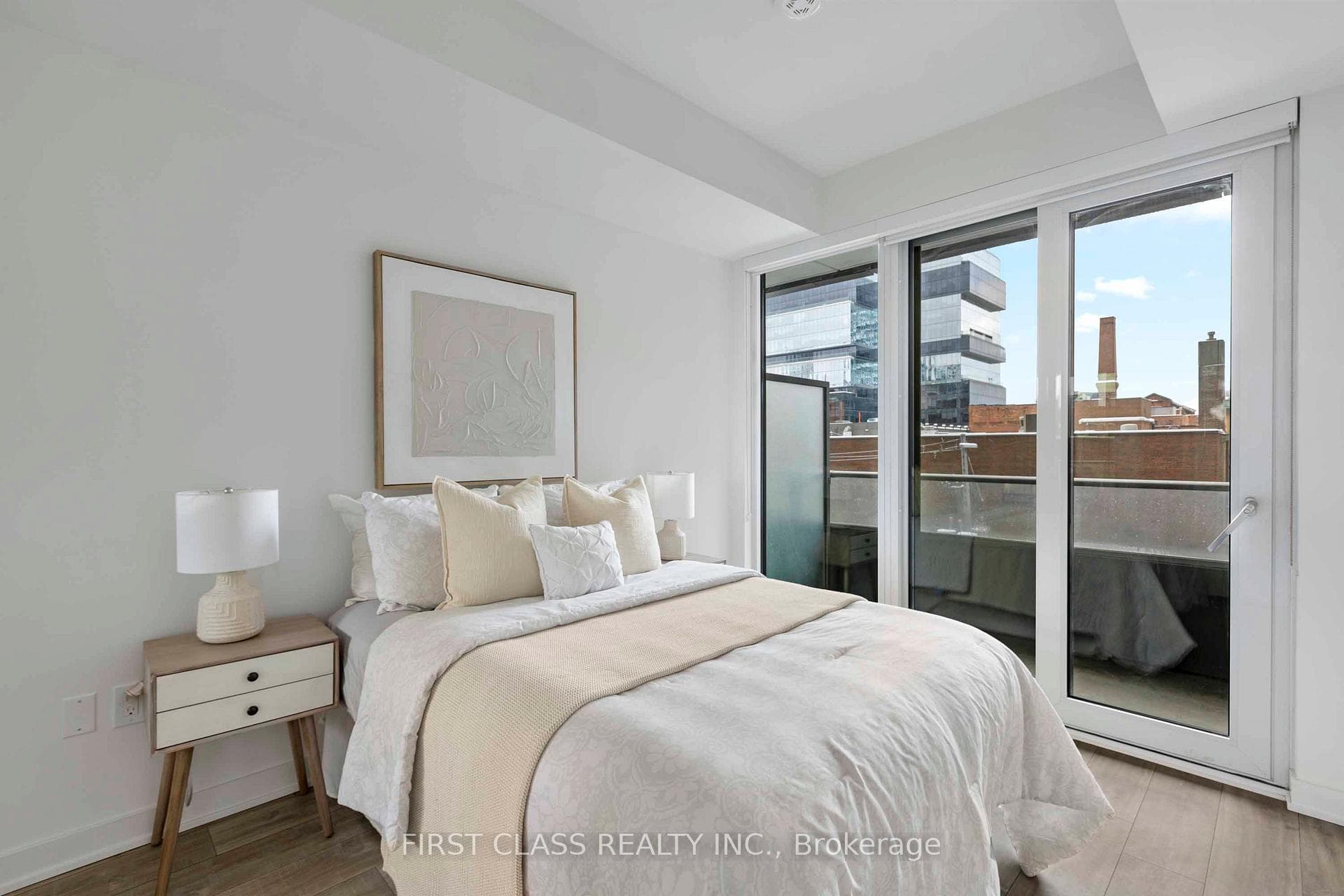 70 Princess Street Unit 307 photo 7