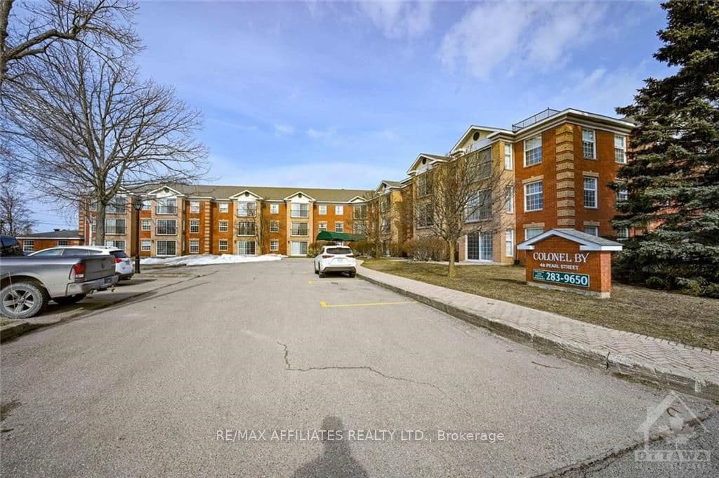 40 PEARL Street Unit 113 photo 2