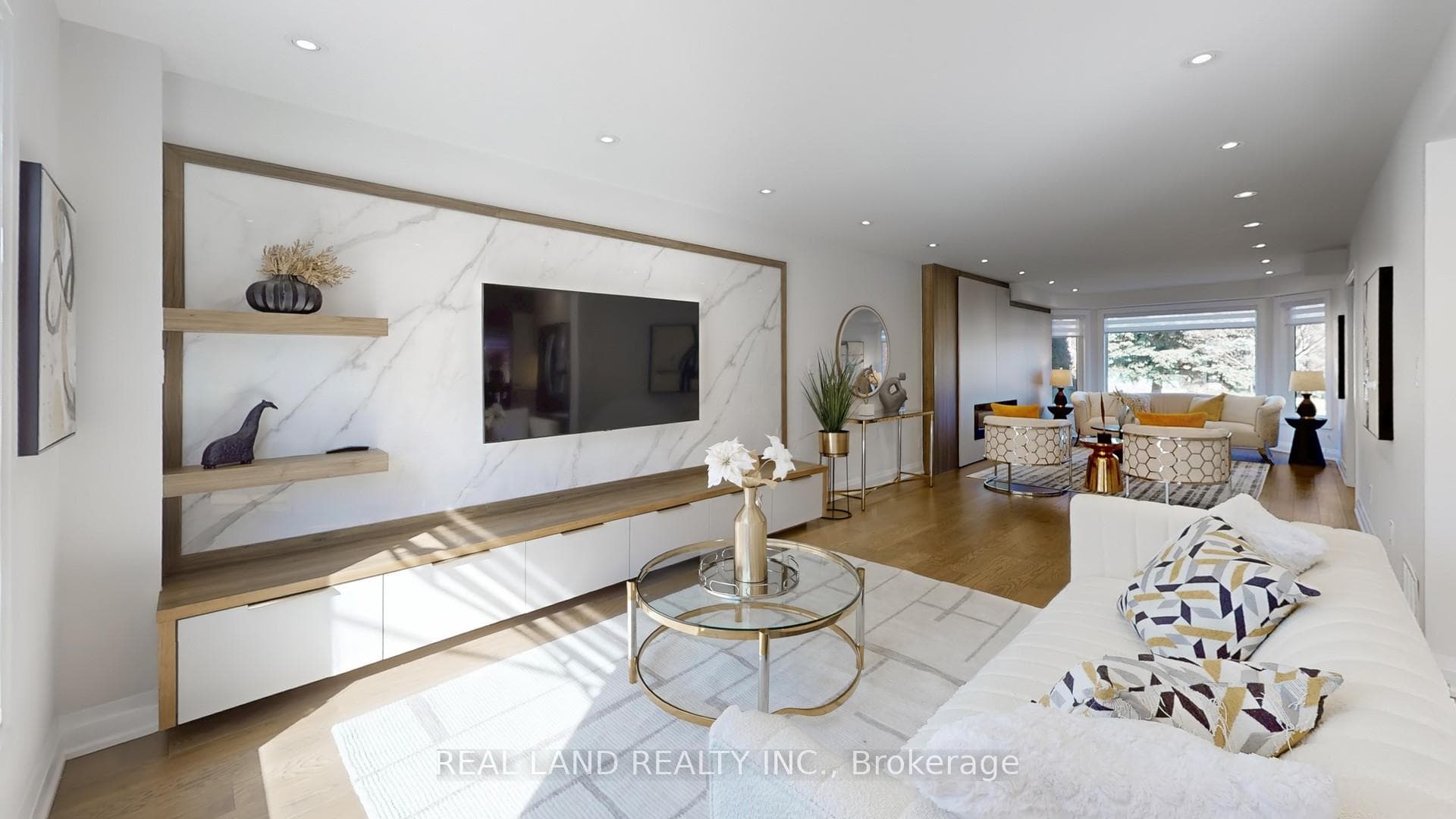 172 Manhattan Drive photo 11