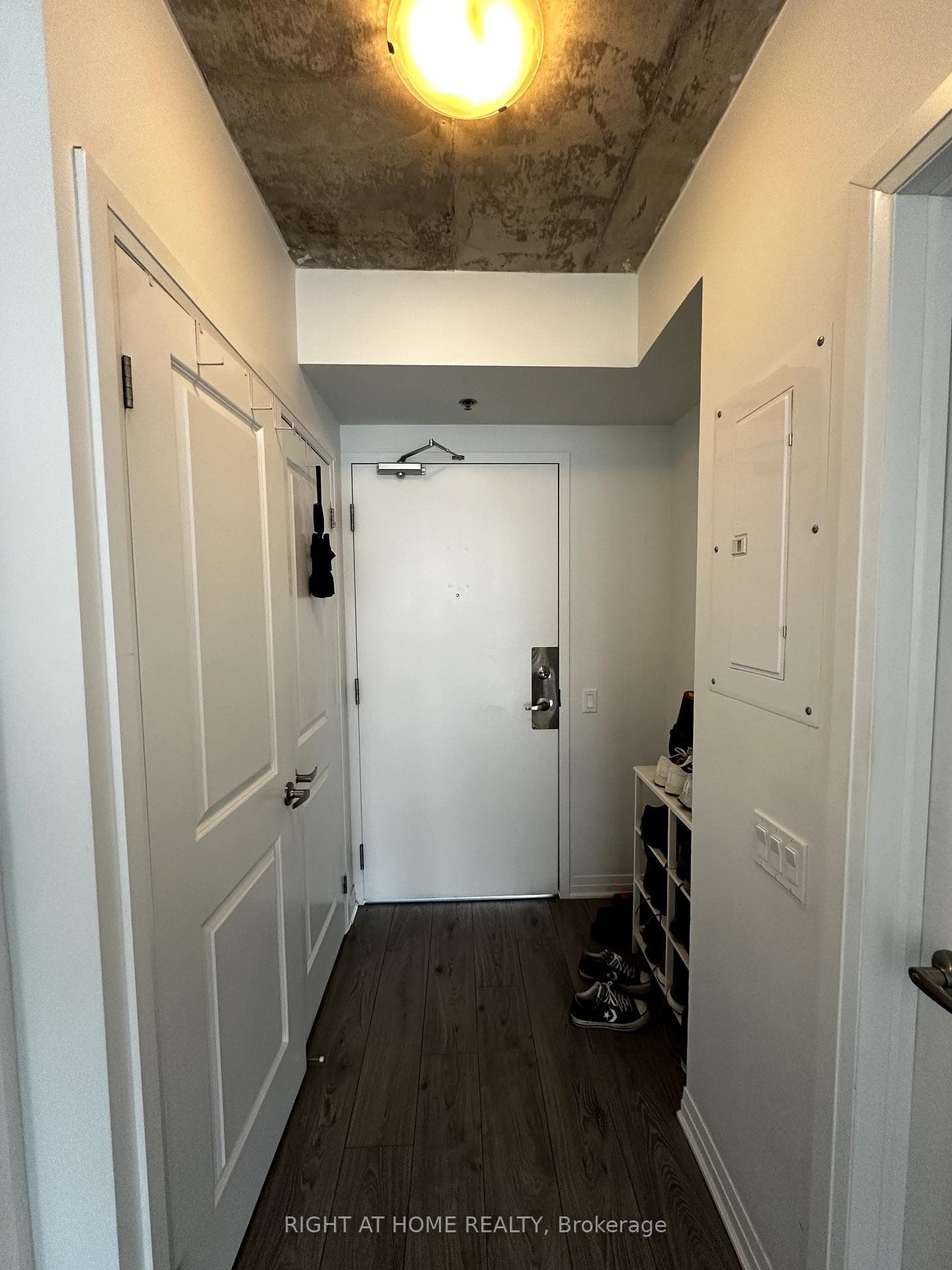 1900 simcoe Street Unit 308 photo 3