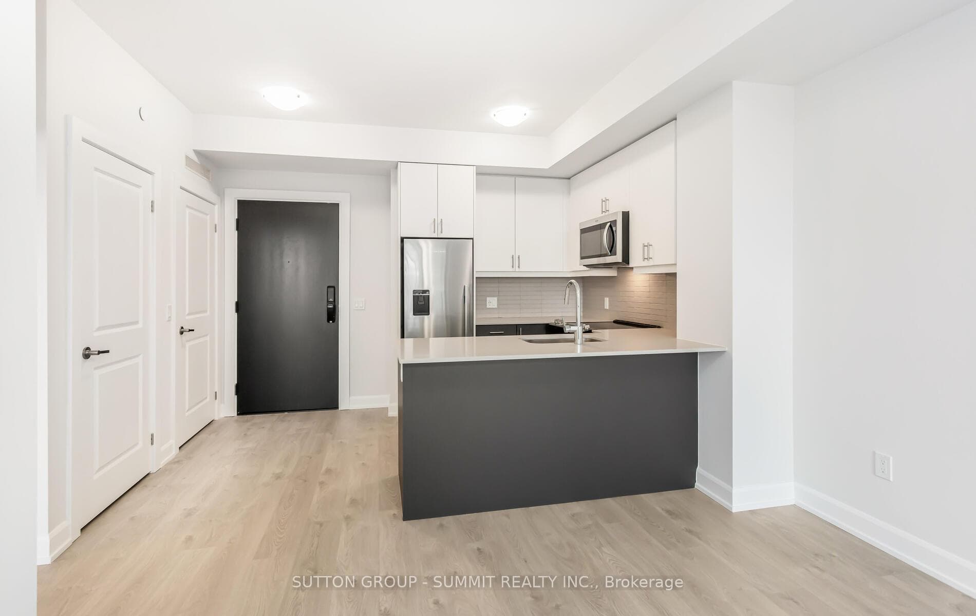 3220 William Coltson Avenue Unit 421 photo 11
