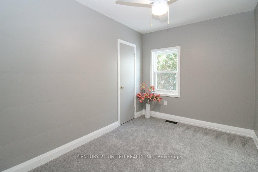 251 Mcgill Street photo 11