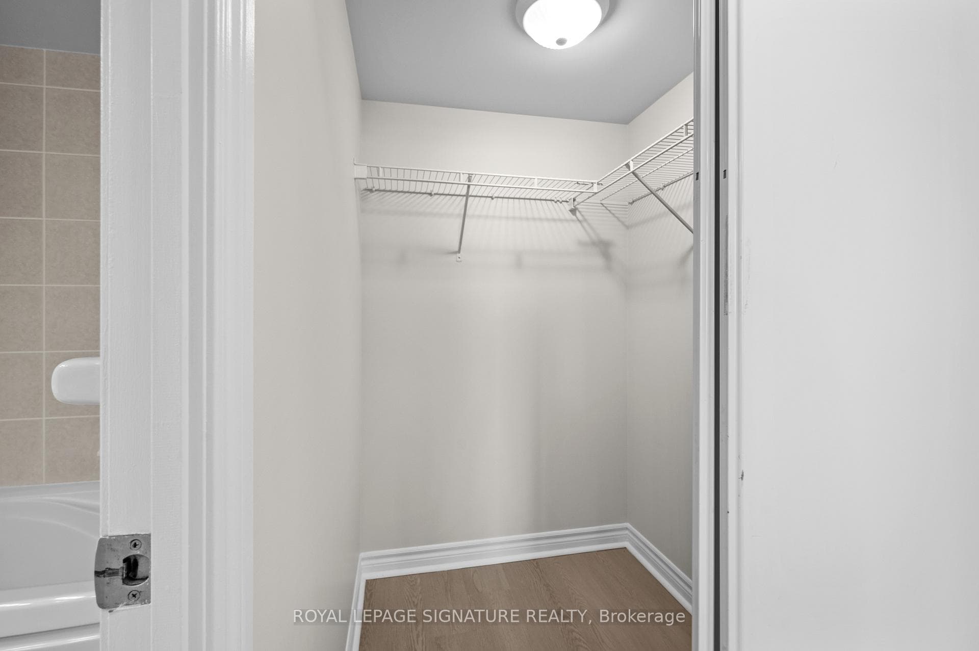 3880 Duke of York Boulevard Unit 2012 photo 14