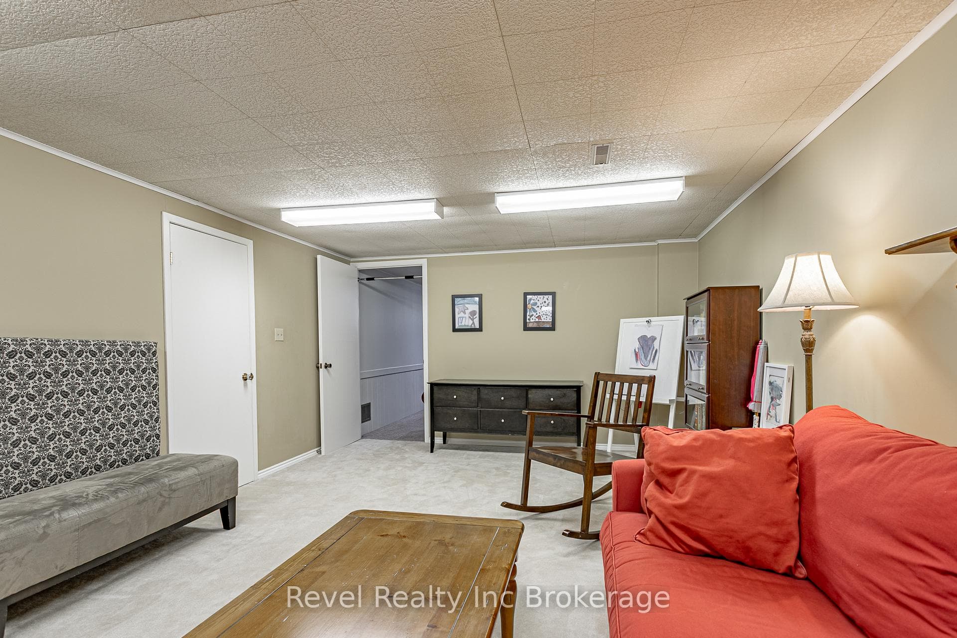 793 Gladstone Drive photo 28
