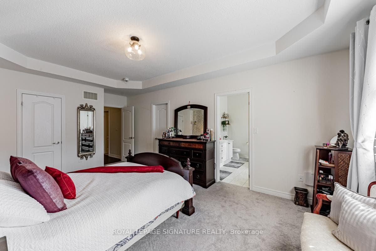 326 Chouinard Way photo 22