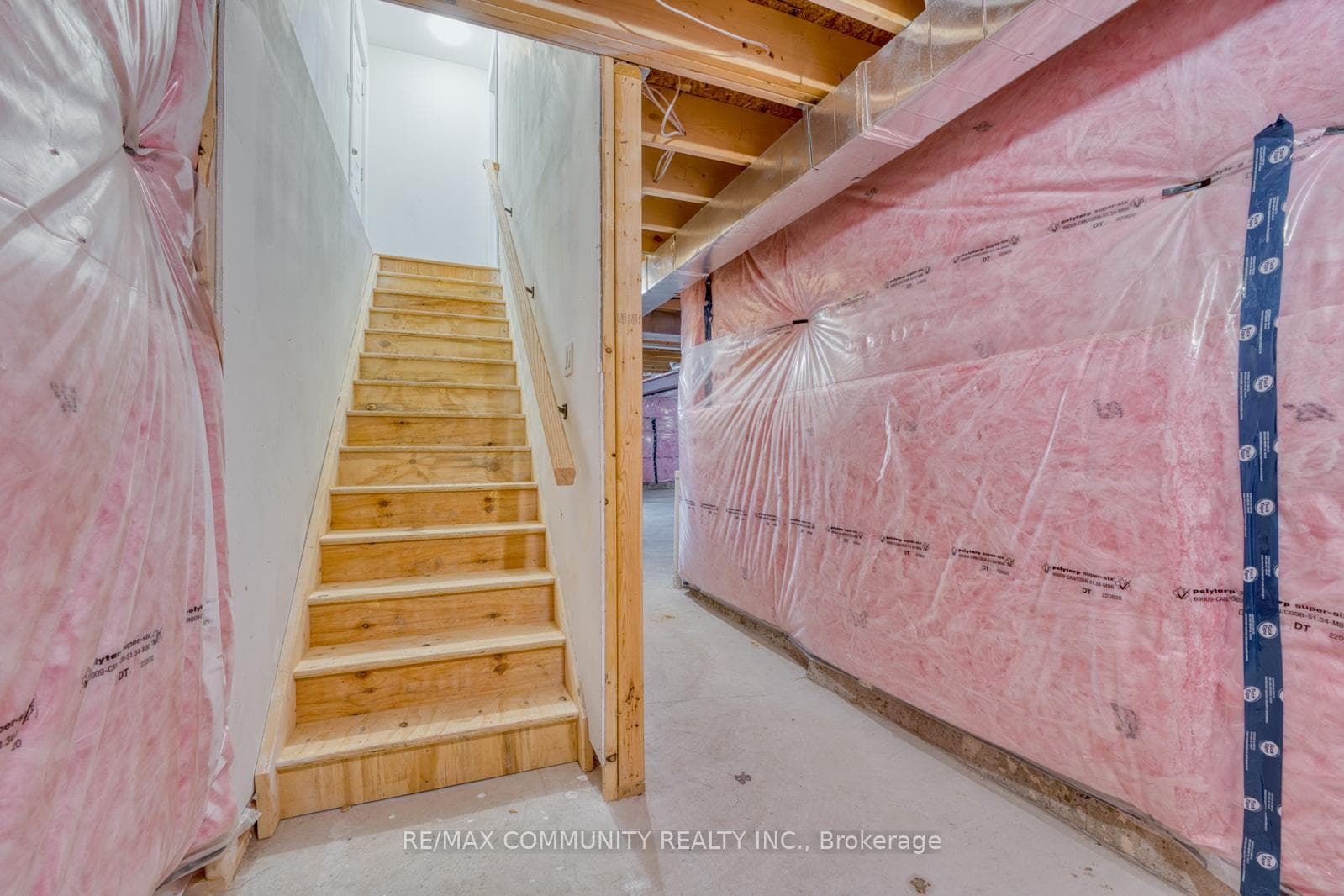 7 Millcreek Drive photo 30