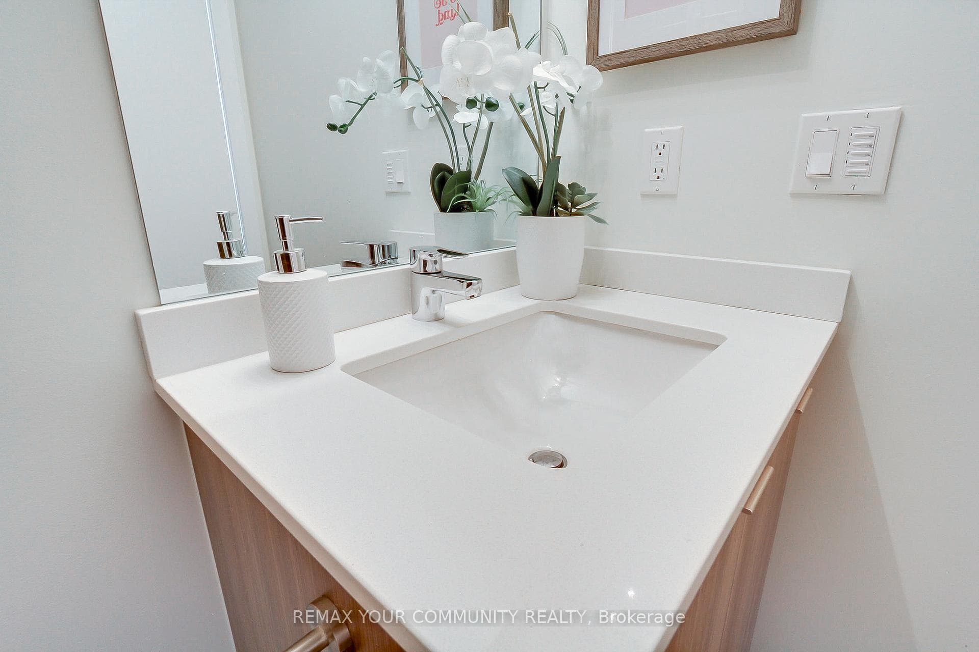 3237 Bayview Avenue Unit 609 photo 29