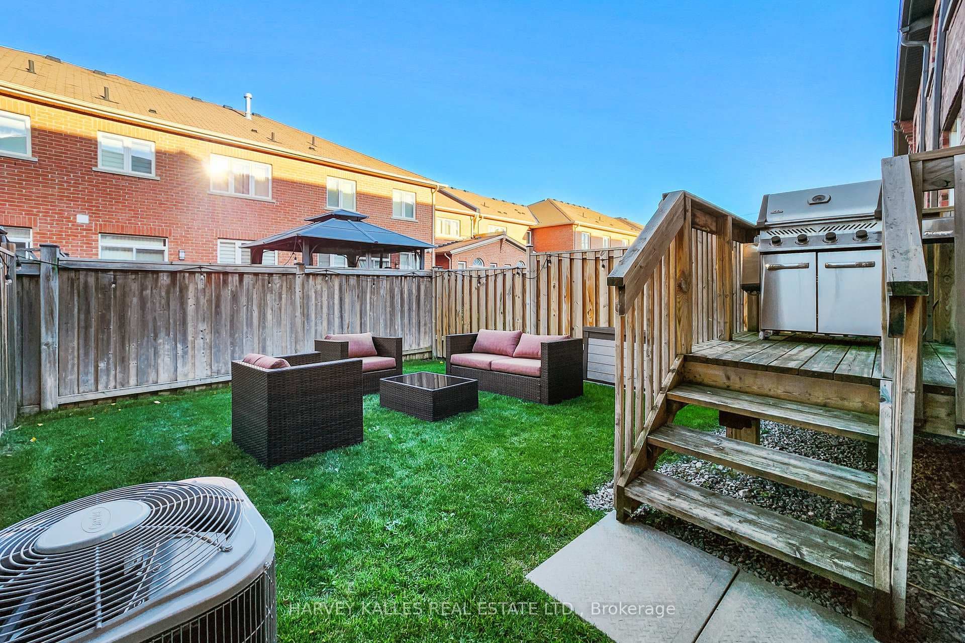 41 Selby Crescent photo 36