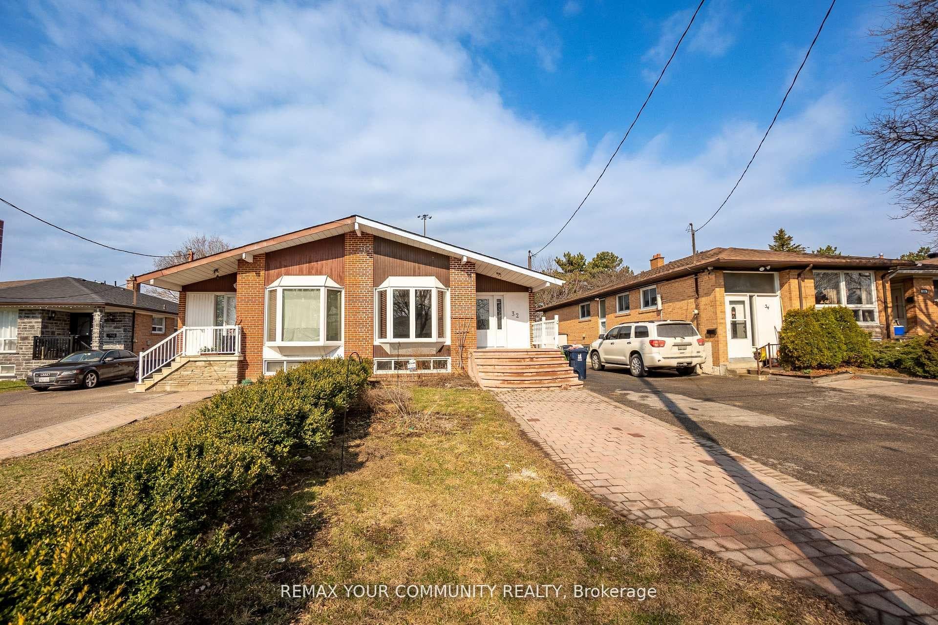 32 Marbury Crescent photo 1