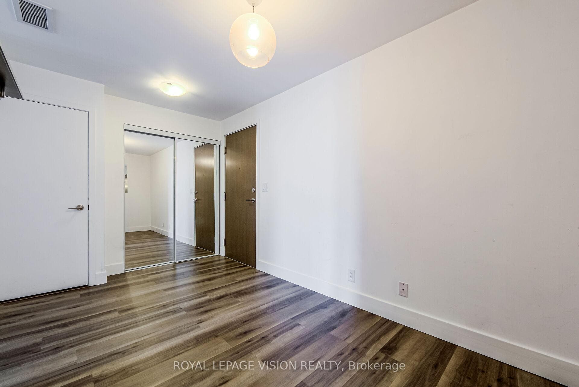 3985 Grand Park Drive Unit 2507 photo 8