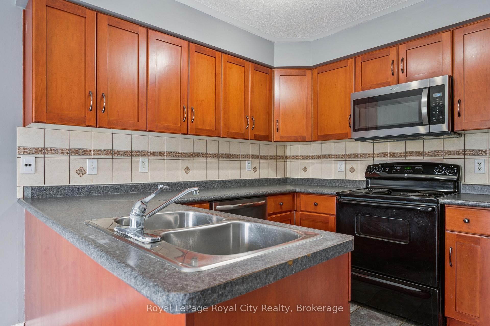 30 Darnell Road photo 13