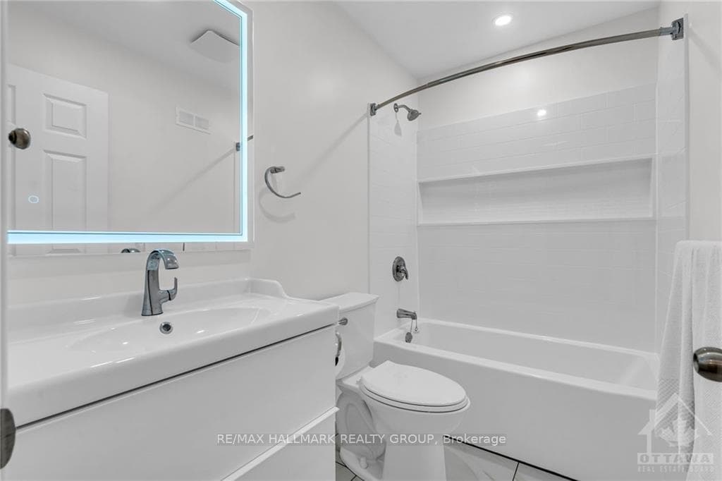 307 APPLECROSS Crescent photo 25