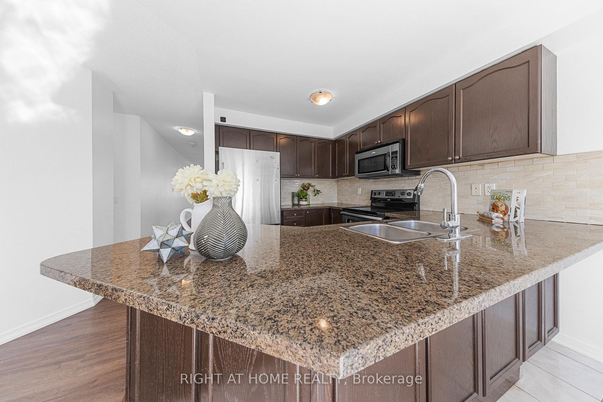 28 Booker Drive photo 14