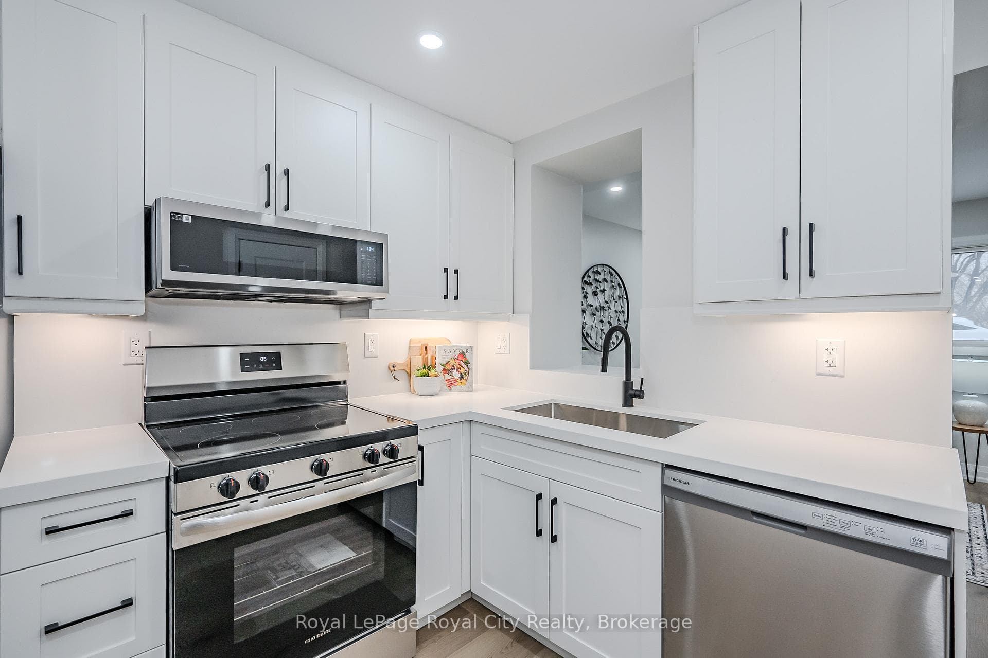 58 Hayes Avenue photo 15