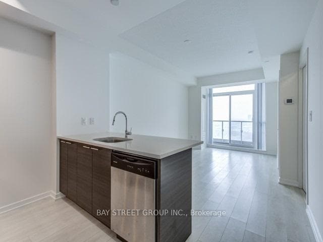 66 Forest Manor Road Unit 2001 photo 11