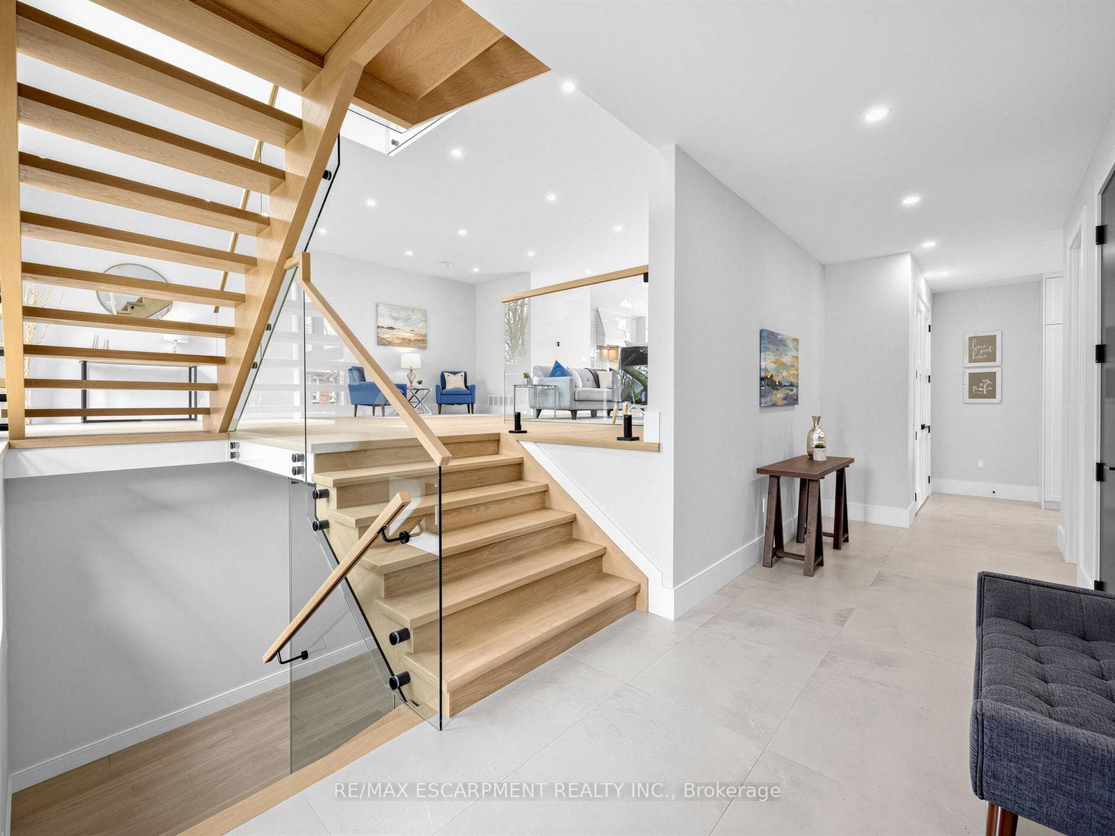 2488 Bridge Road photo 6