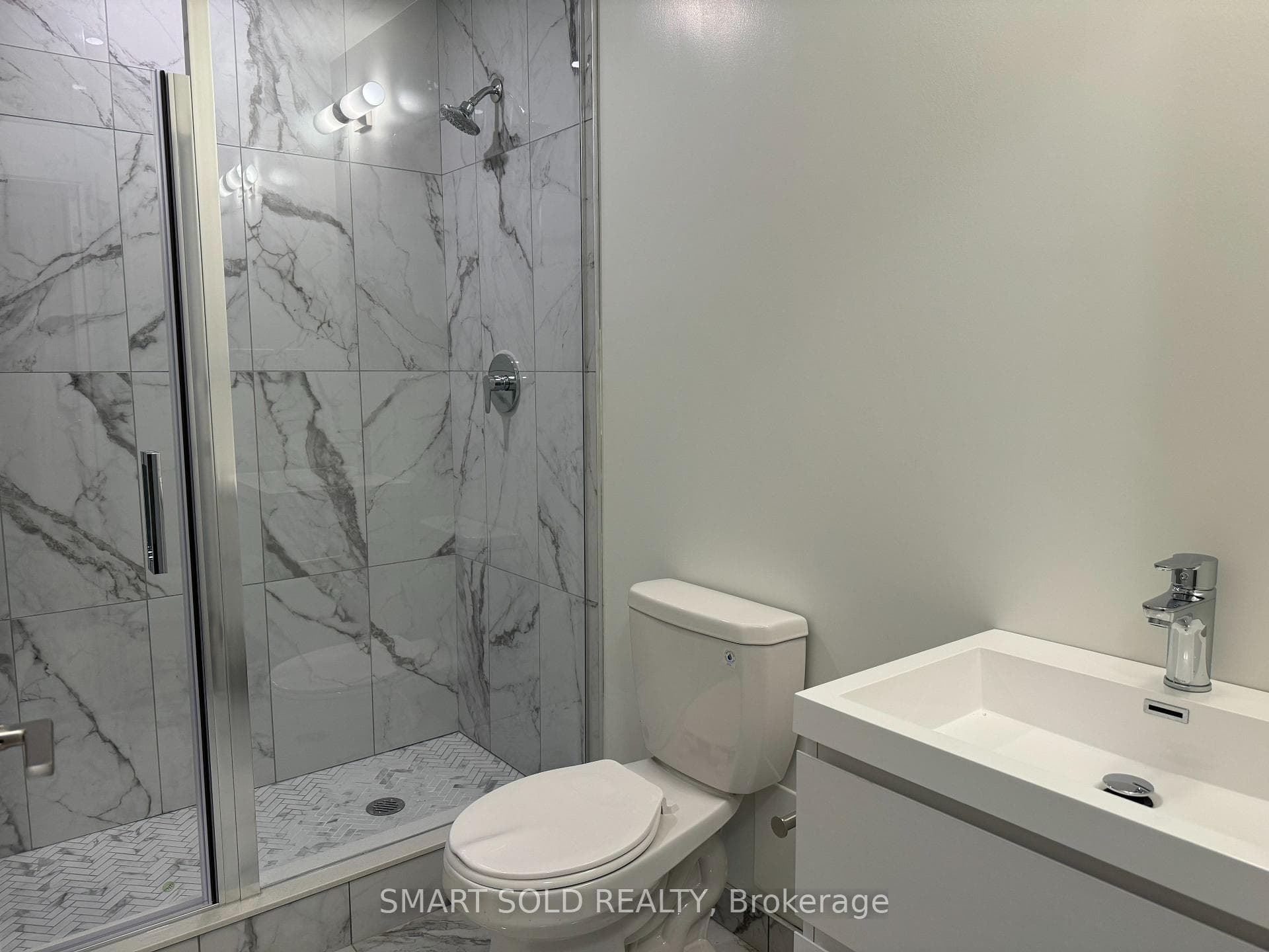8119 Birchmount Road Unit A515 photo 7