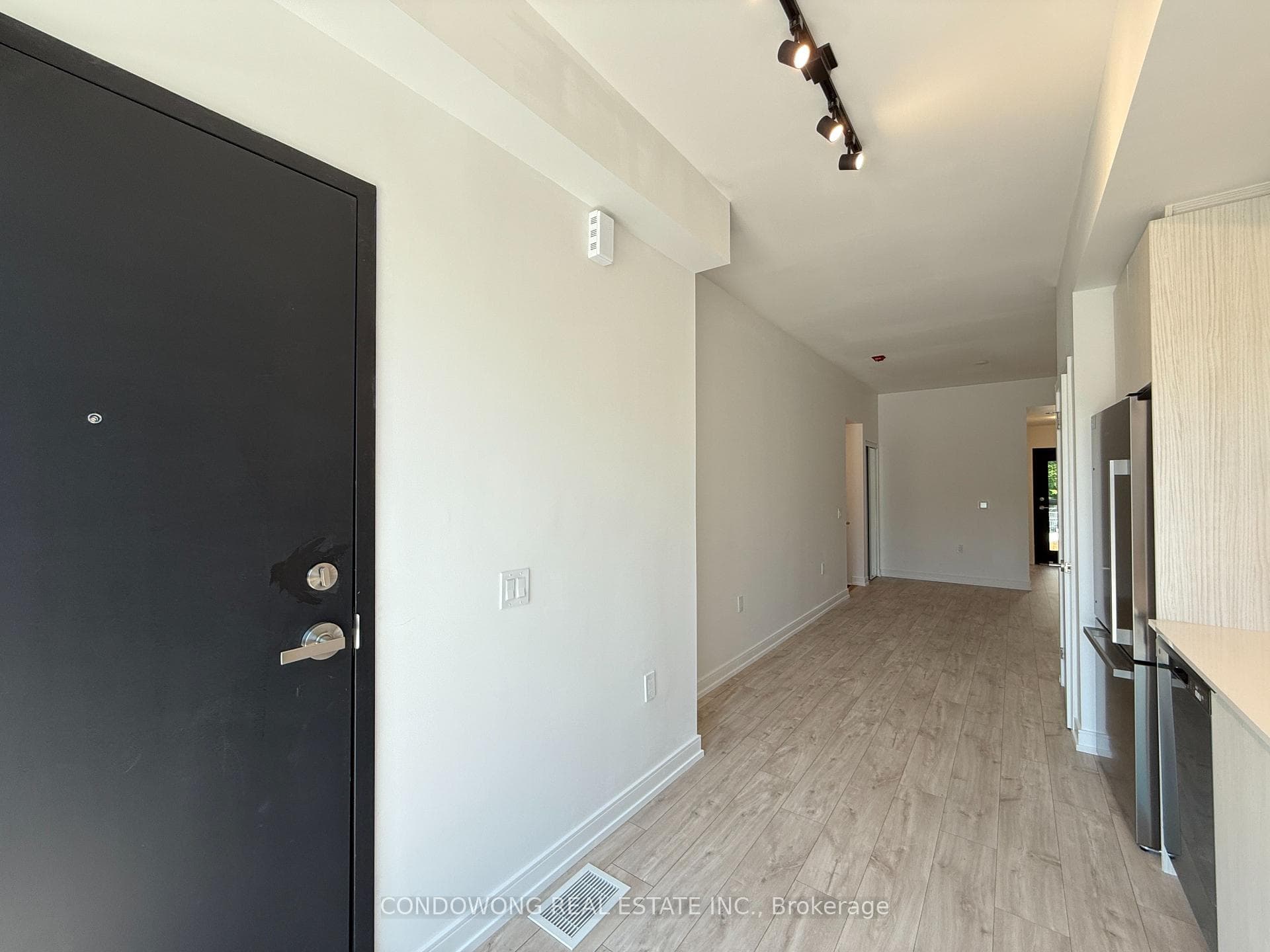 168 Clonmore Drive Unit 4 photo 2