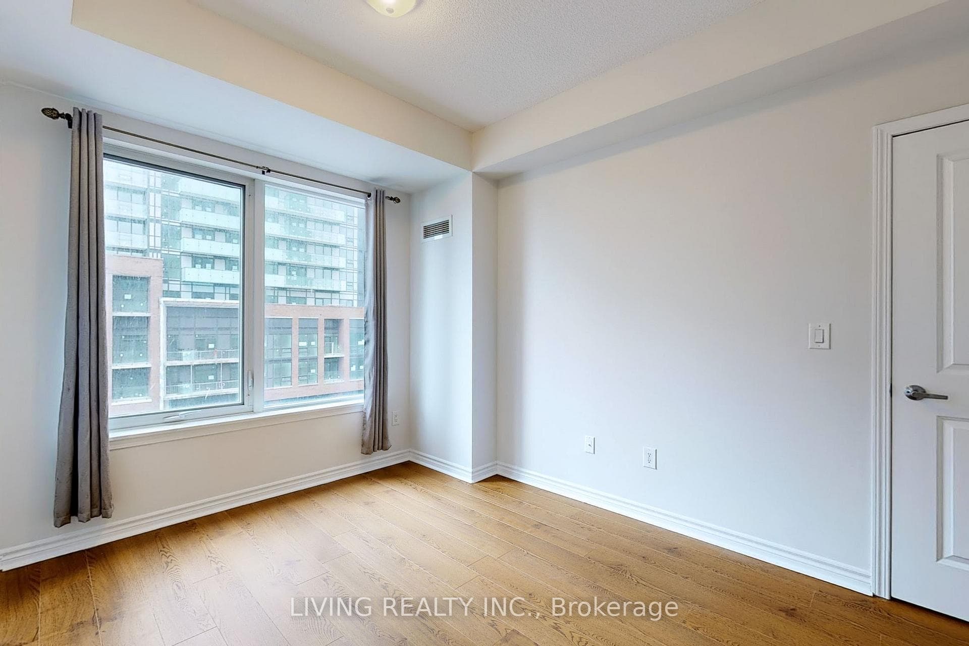 385 Prince of Wales Drive Unit 617 photo 18