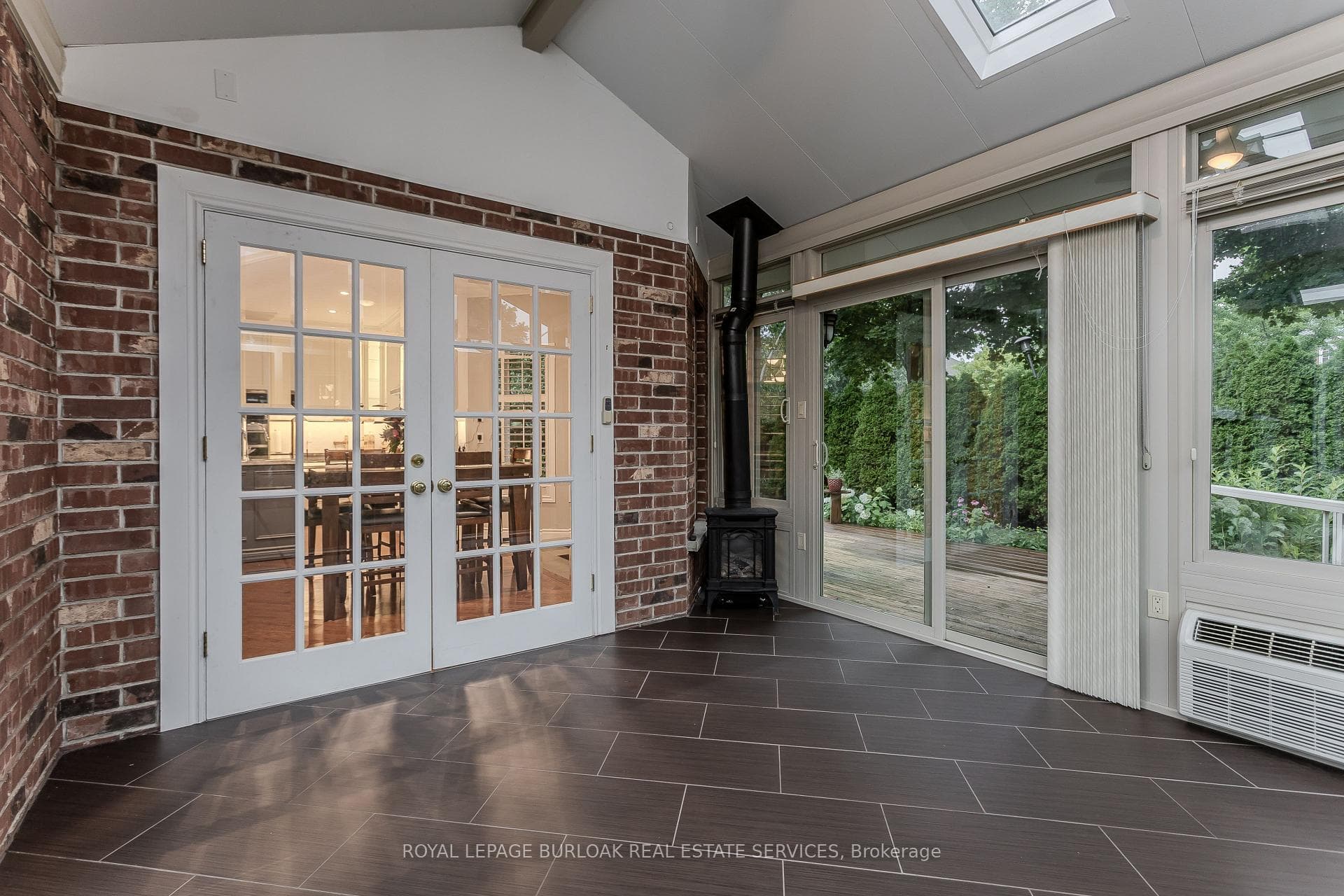 54 Waterwheel Crescent photo 13