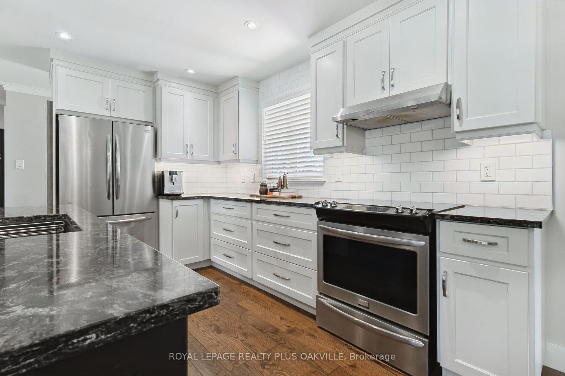 340 Clarendon Drive photo 8