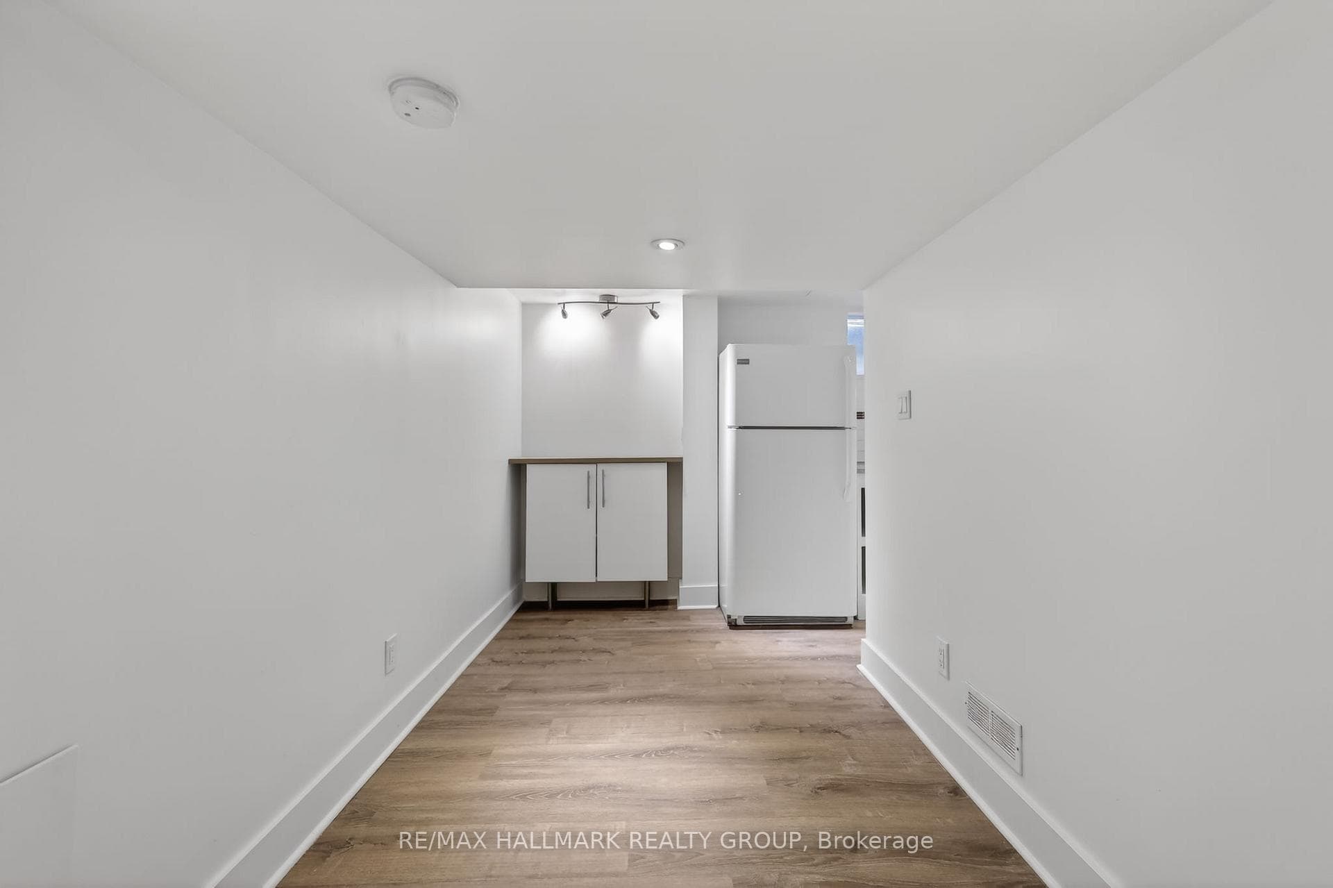 50 Aylmer Avenue photo 9