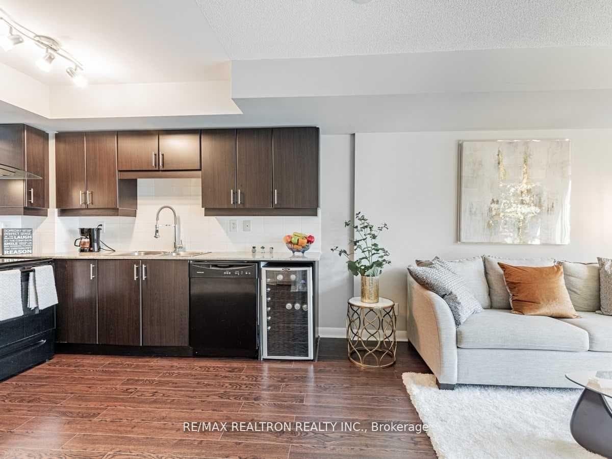 190 Borough Drive Unit 1101 photo 10