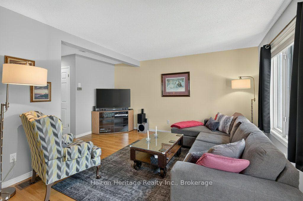 1889 Upper Wentworth Street Unit 47 photo 14