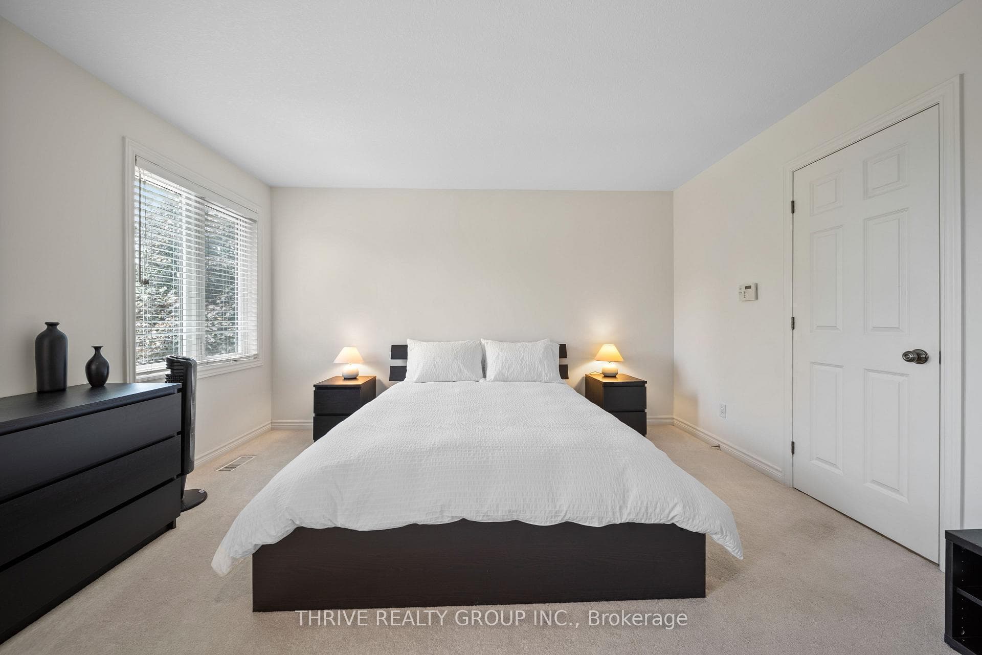 320 Rivertrace Close photo 37