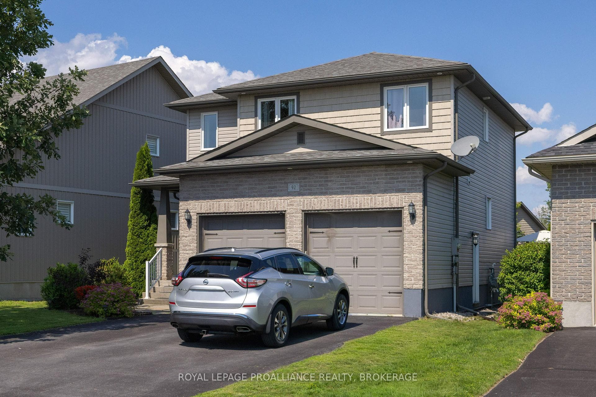 92 Windermere Boulevard photo 2